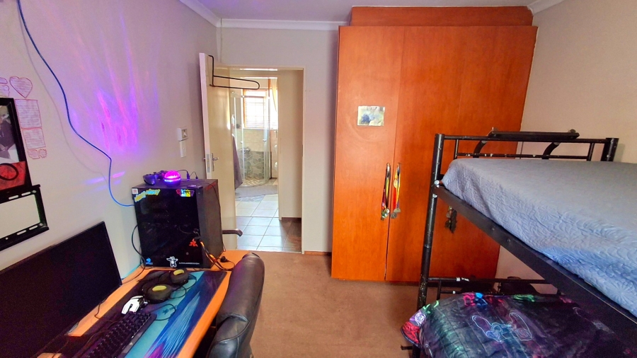 3 Bedroom Property for Sale in Vaalpark Free State